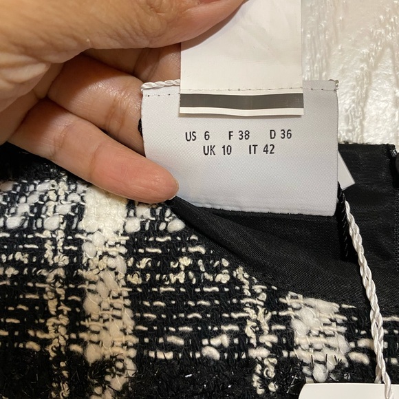 A-K-R-I-S •PUNTO DRESS NWT - Picture 9 of 9